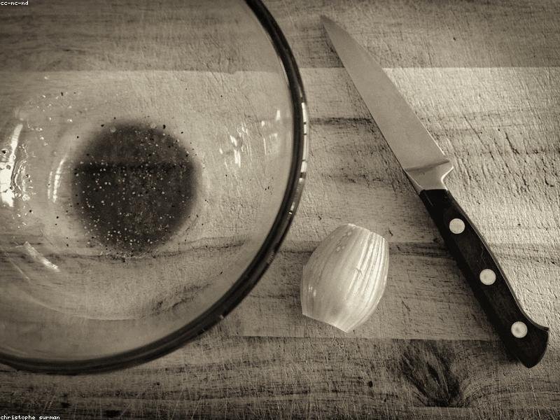 The Lazy Person's Guide to Sharp Knives – Low-Effort Systems That Actually Work