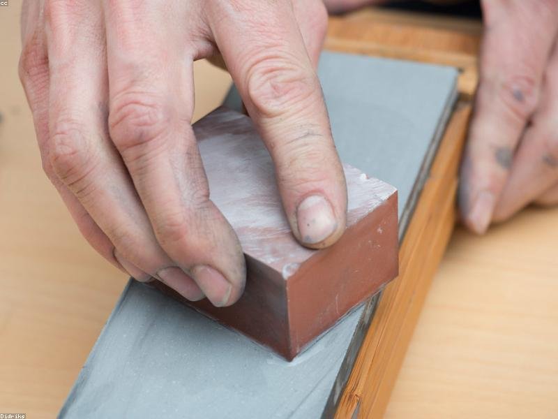 Knife Sharpening Mistakes Beginners Make ? 7 Ways You're Actually Making Your Knife Duller